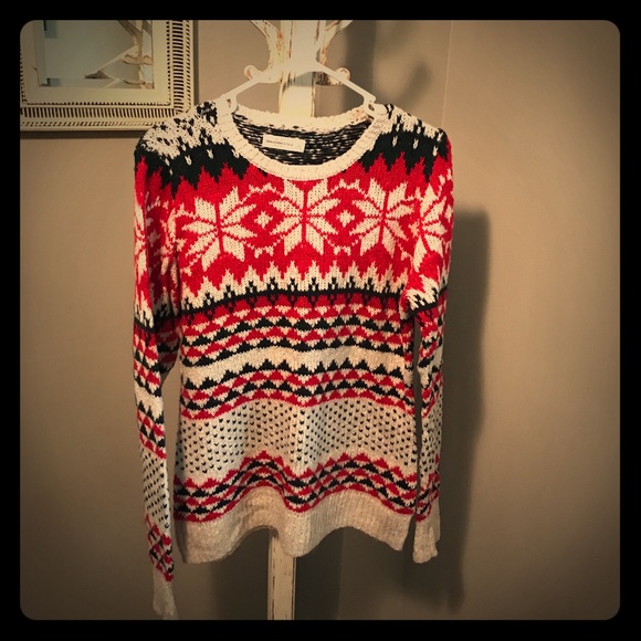 Sweater - Picture 2 of 5