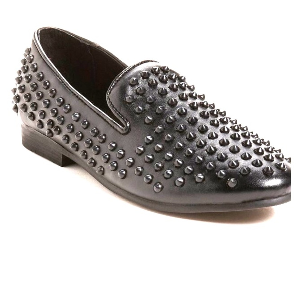 Steve Madden Men’s Black studs loafer
