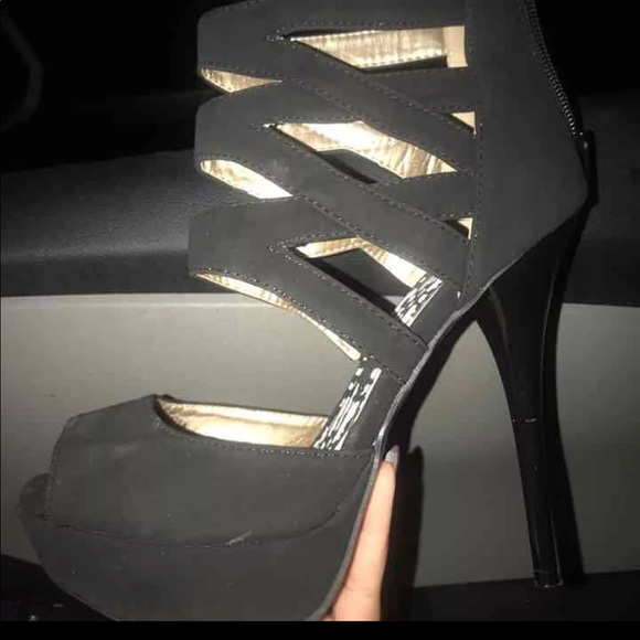 Charlotte Russe size 8 strapping heels - Picture 2 of 3