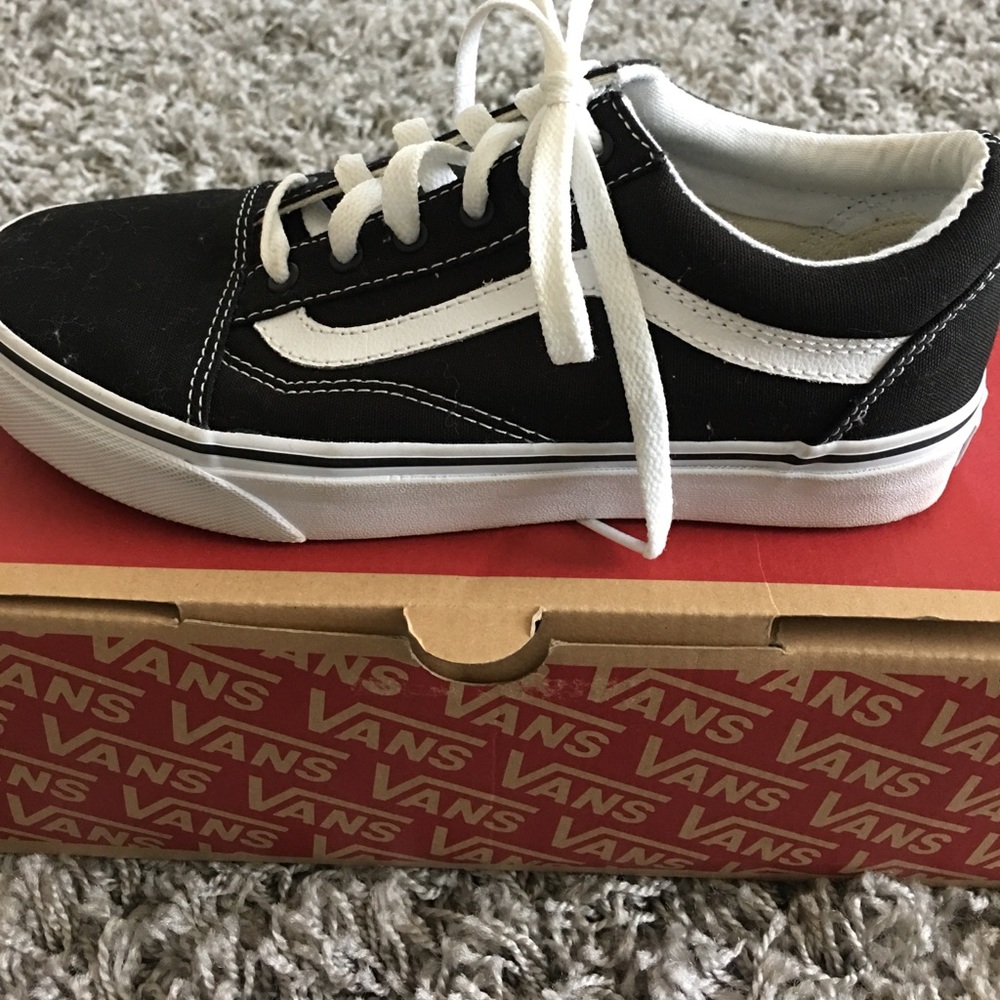 Women's old skool vans