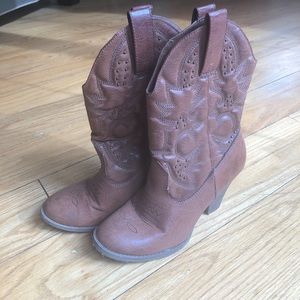 Heeled Mossimo Cowboy Boots