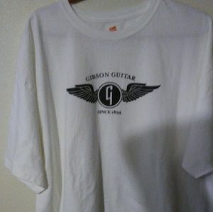 NWOT Gibson Guitar tee
