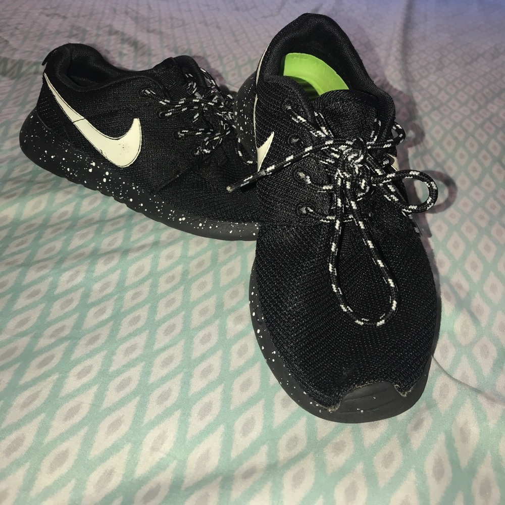 Running shoes 🏃🏼‍♀️🖤💪