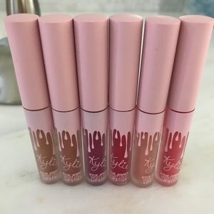 Kylie Cosmetics Birthday velvet Lip kit & Gloss