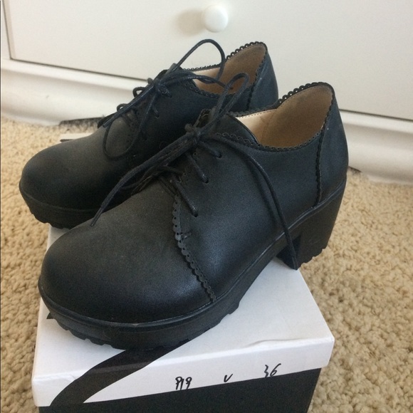 lace up platforms! - Picture 1 of 1
