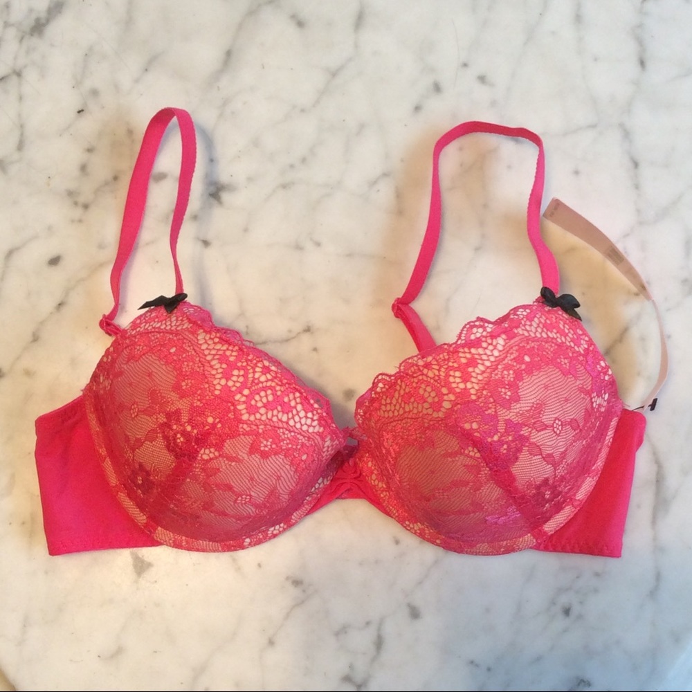 NWT Betsey Johnson Pink Lace Push Up Bra 34B
