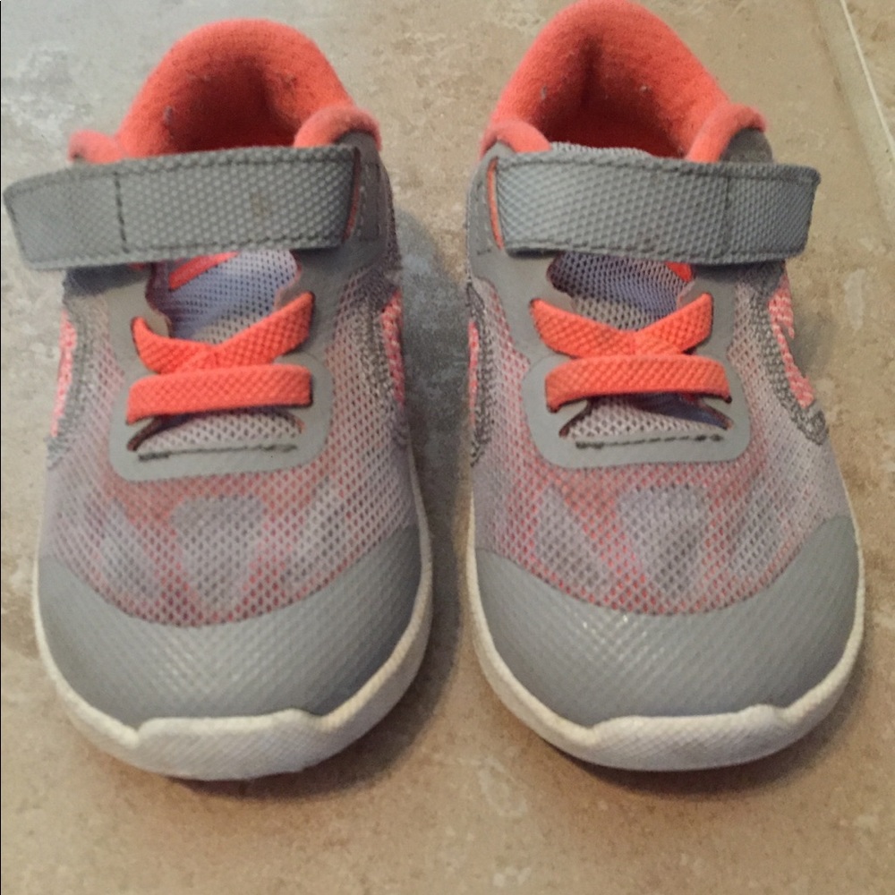 Nike toddler size 6c