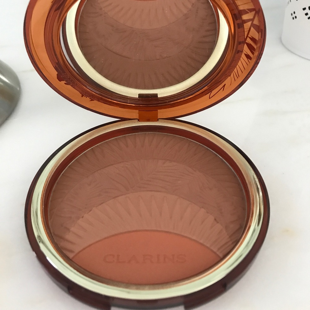 Clarins Bronzer and blush palette *