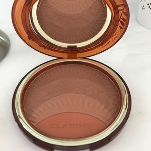 Clarins Bronzer and blush palette *