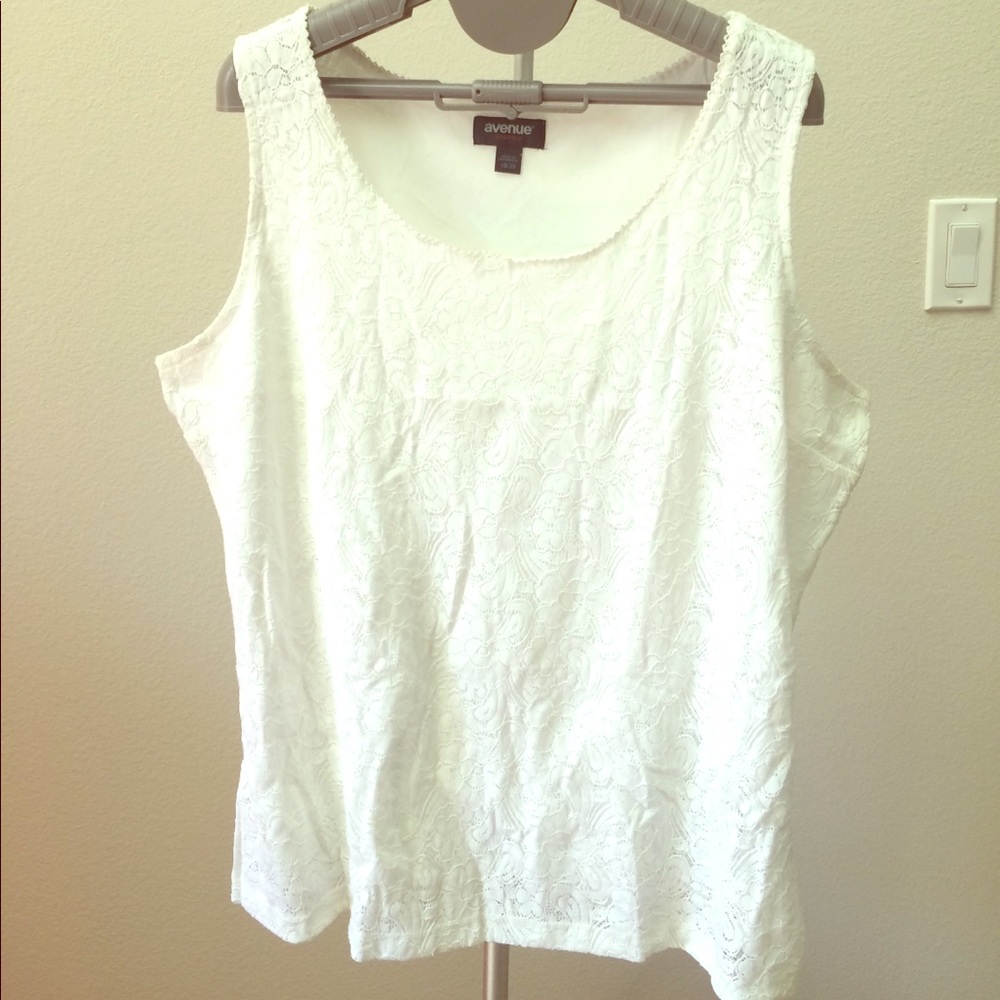 White floral lace tank top.
