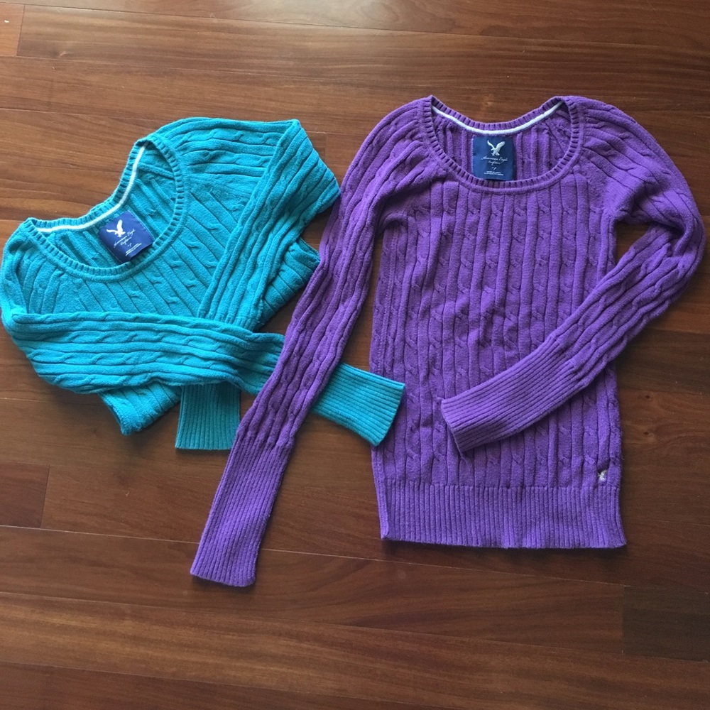 Cable knit sweaters (lot of 2)