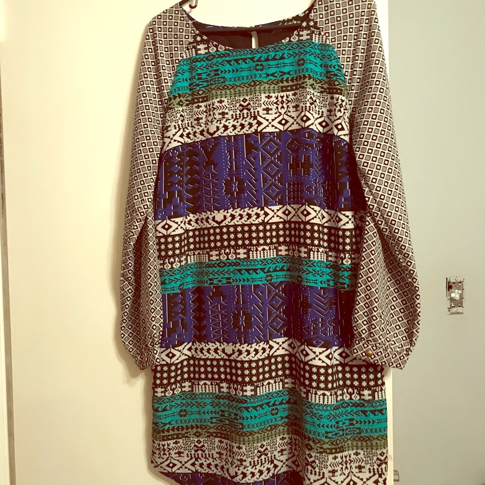 Boutique dress with long sleeves NWOT