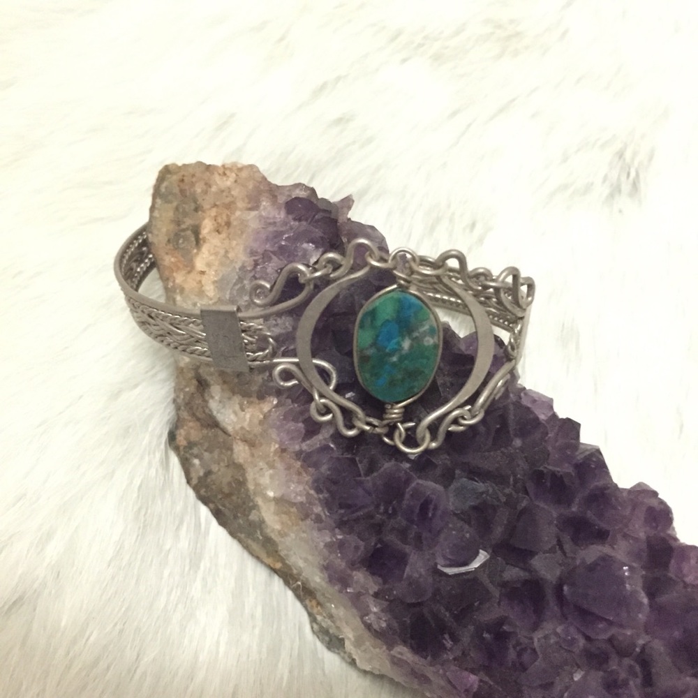 Delicate Turquoise bracelet