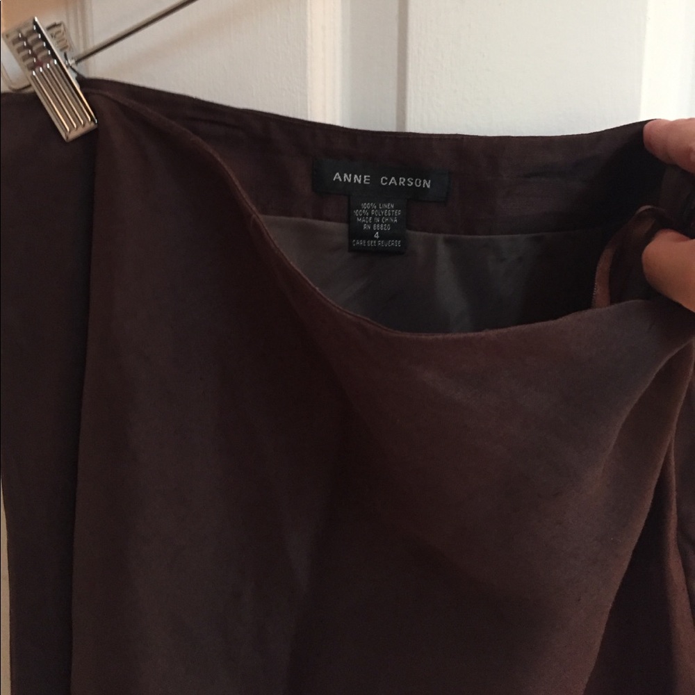 Anne Carson brown linen embroidered skirt. - Picture 4 of 4