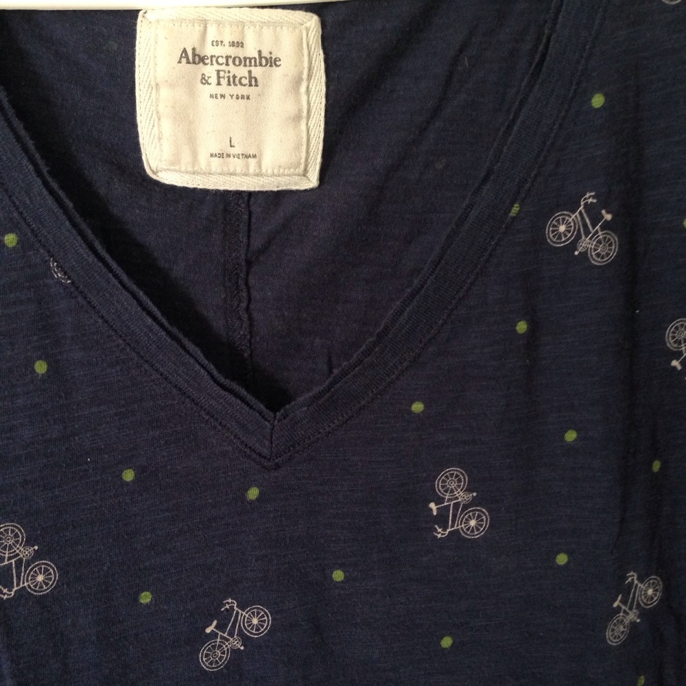 Bicycle and dots shirt