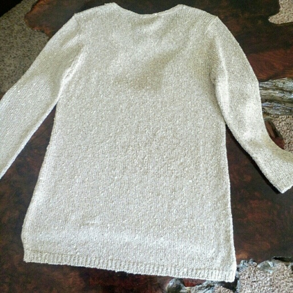 🔴 Saks Off 5th Sparkly Sexy Pullover - Picture 3 of 7