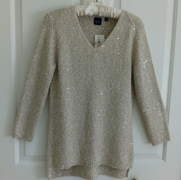 🔴 Saks Off 5th Sparkly Sexy Pullover - Picture 4 of 7