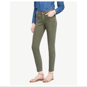 NWOT Ann Taylor Modern Fit Skinny Ankle Jeans