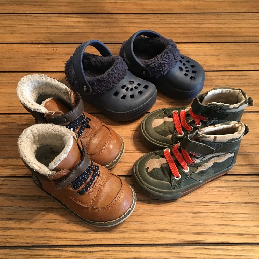 Boys Winter Shoes size 6