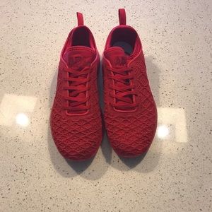 APL Athletic Propulsion Labs Techloom Phantom