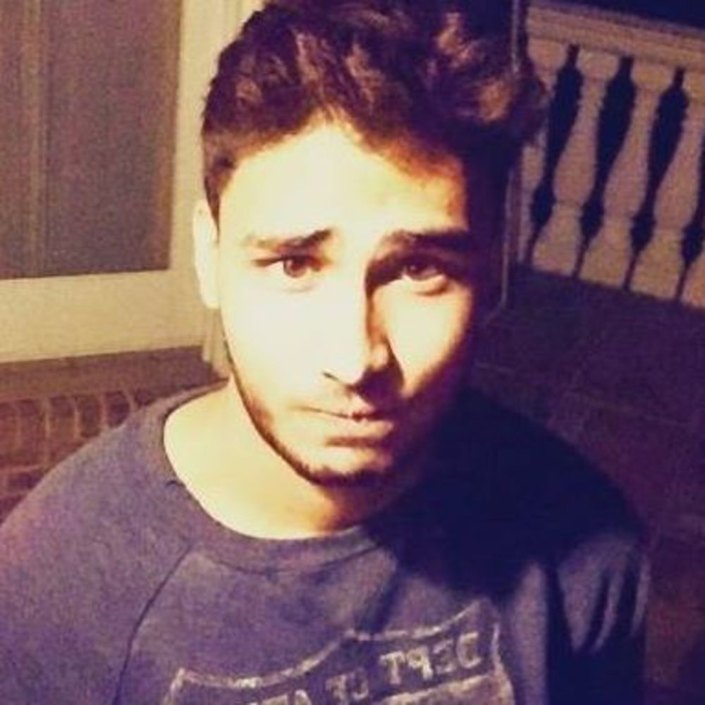 Meet your Posher, Humza