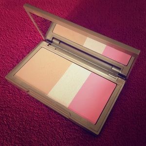 Urban Decay Naked Flushed Palette