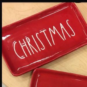 Do not purchase Christmas tray