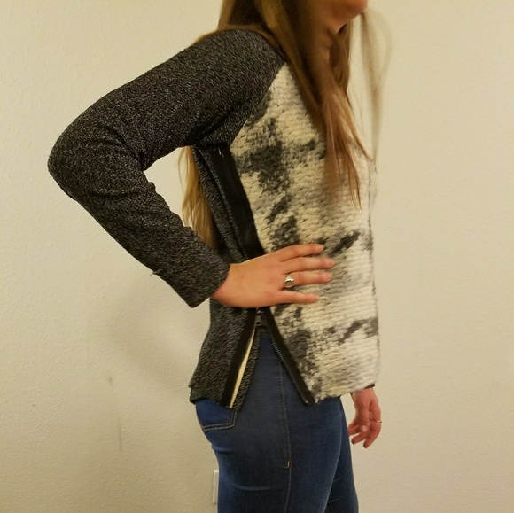 Textured side-zip knit - Picture 3 of 5