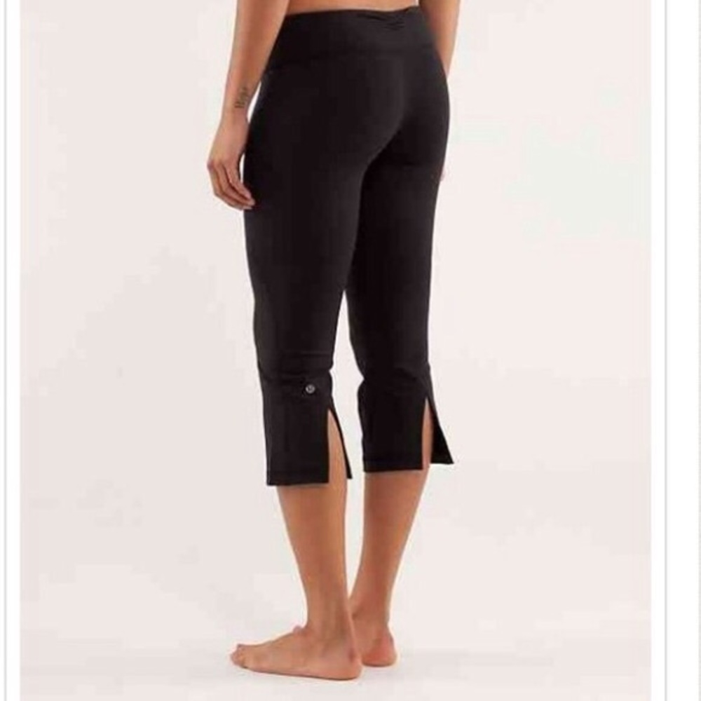LULULEMON crop flare leggings