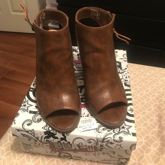 Brash Shoes - Cute booties