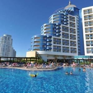 Meet your Posher, Max