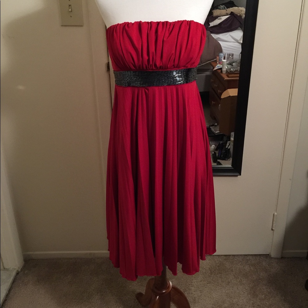 Red party dress