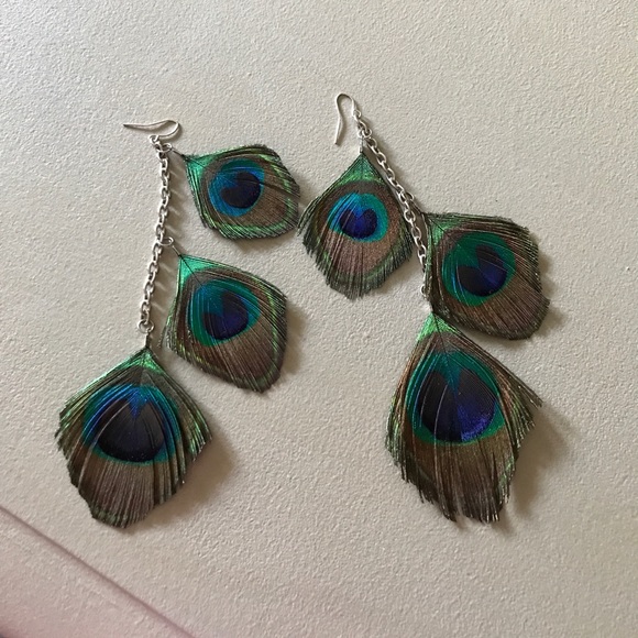 Jewelry - Peacock dangly earrings