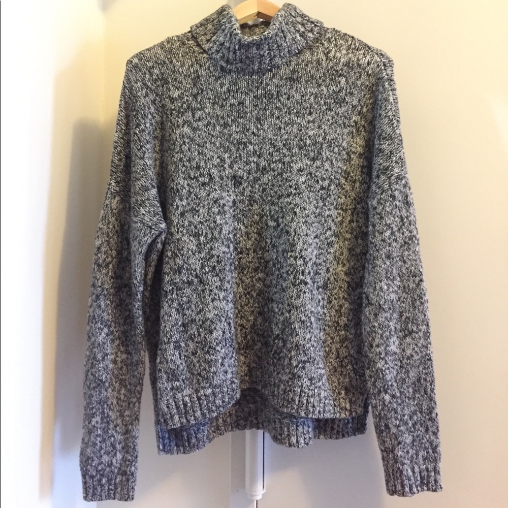 Grey black and white knit sweater