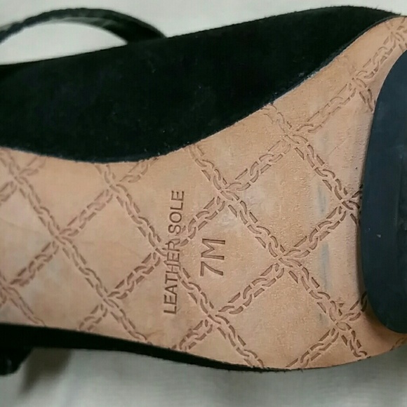 LAMB brand black pumps with metallic silver heel - Picture 6 of 6