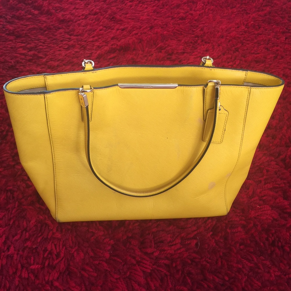 COACH Madison Saffiano Tote