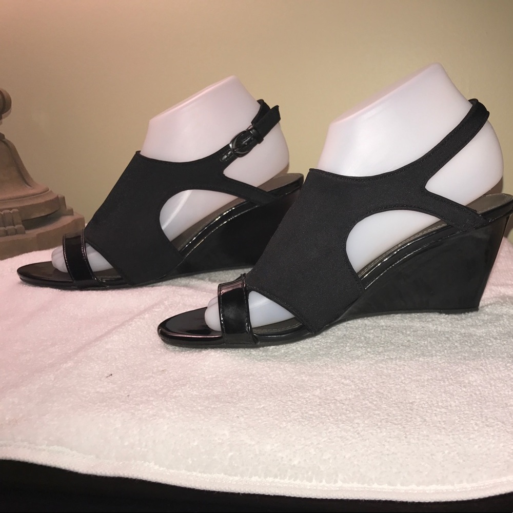 Black sandals