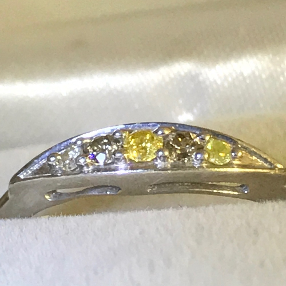 MULTI COLOURED 💯 % NATURAL DIAMOND RING 925