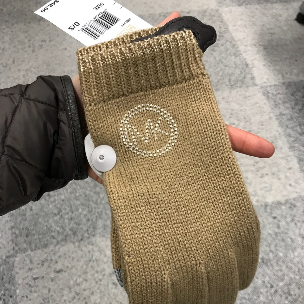 Michael Kors gloves