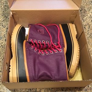 Sorel Waterproof Boots - Purple Size 8