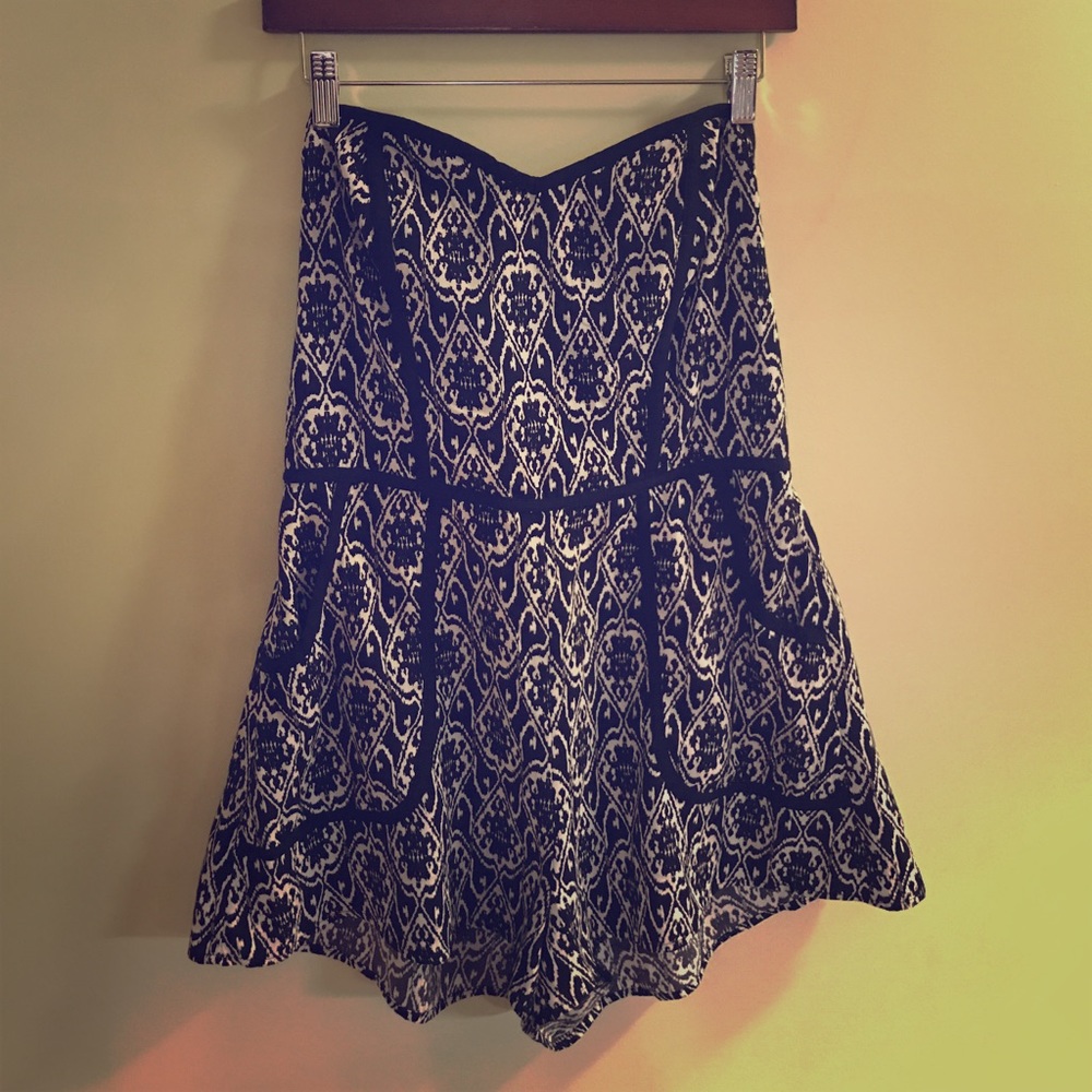 Strapless romper