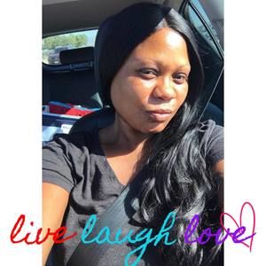 Meet your Posher, Renee