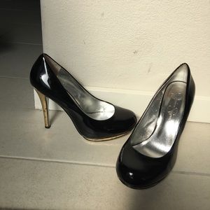 Women’s Closed Toe High Heels