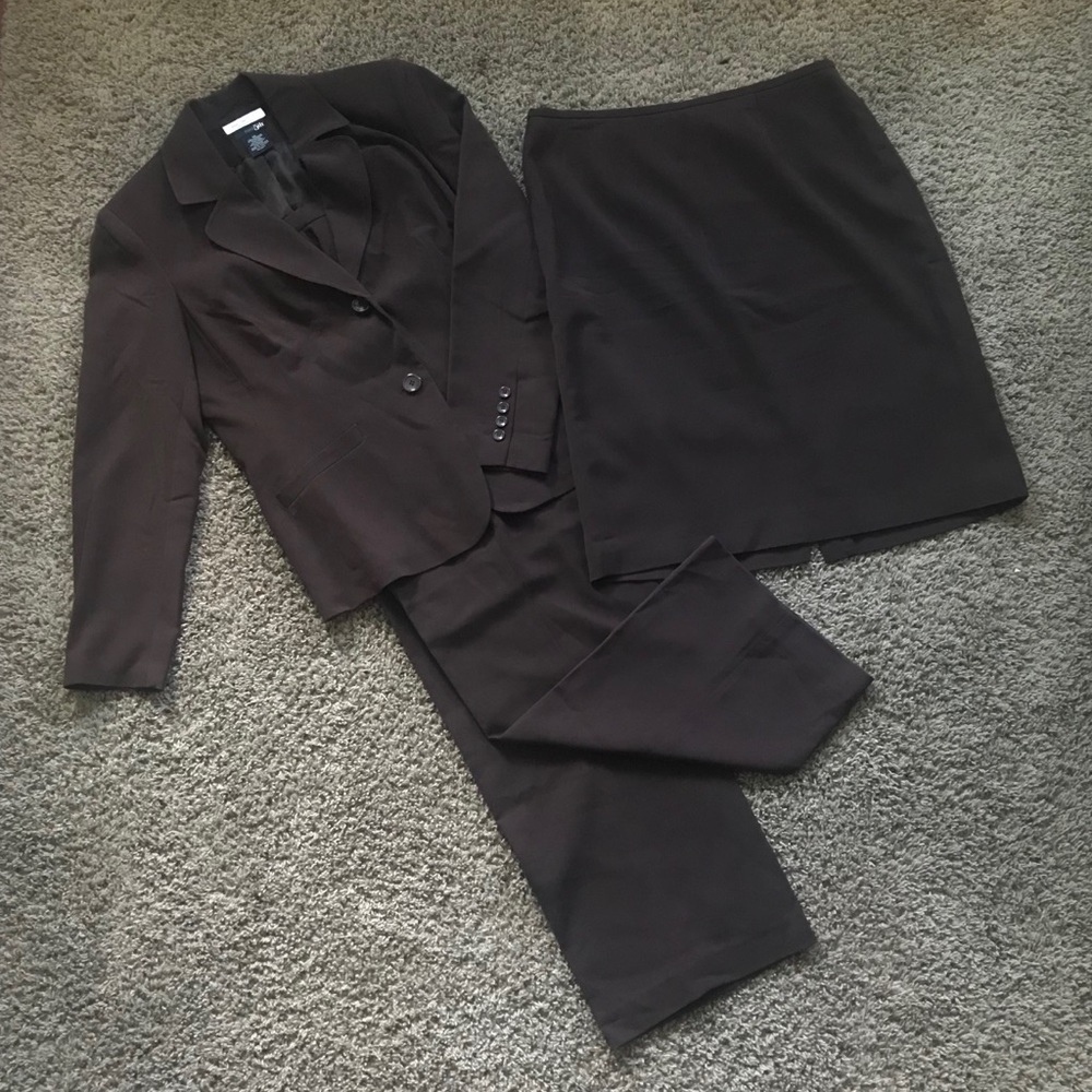 East 5th 3-Piece Business Suit Set