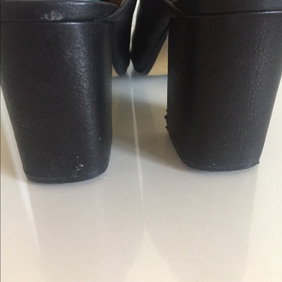 Arturo Chiang Mules - Picture 2 of 4