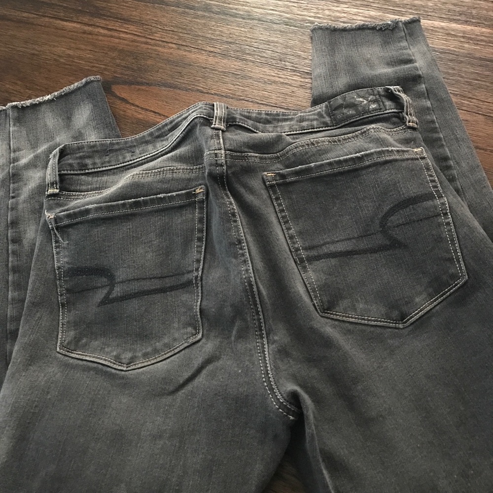 AEO distress ankle skinny