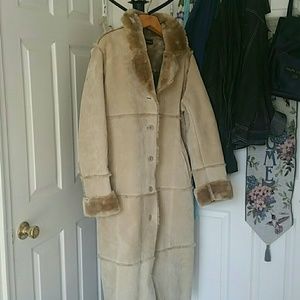 LEATHER/FAUX FUR COAT SIZE 14/16