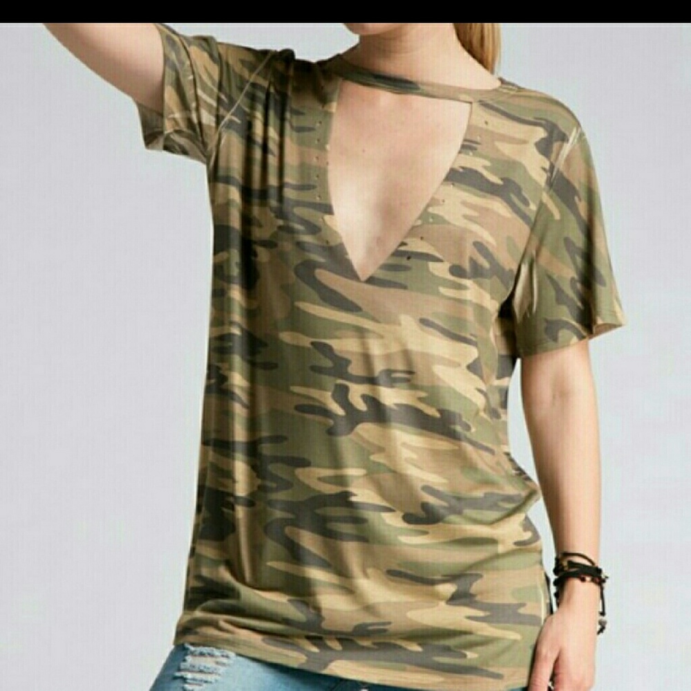 💕Host Pick 💕camouflage tee - Picture 2 of 2