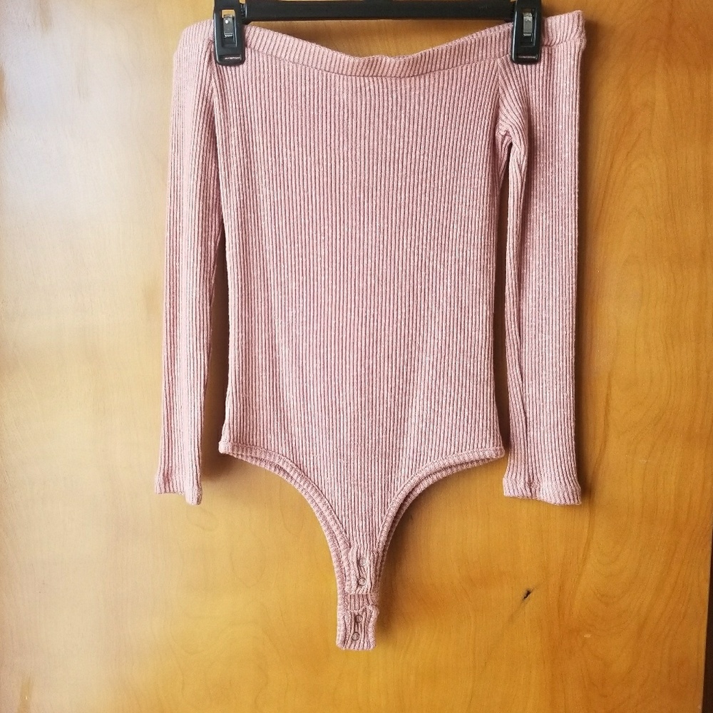 Off shoulder bodysuit