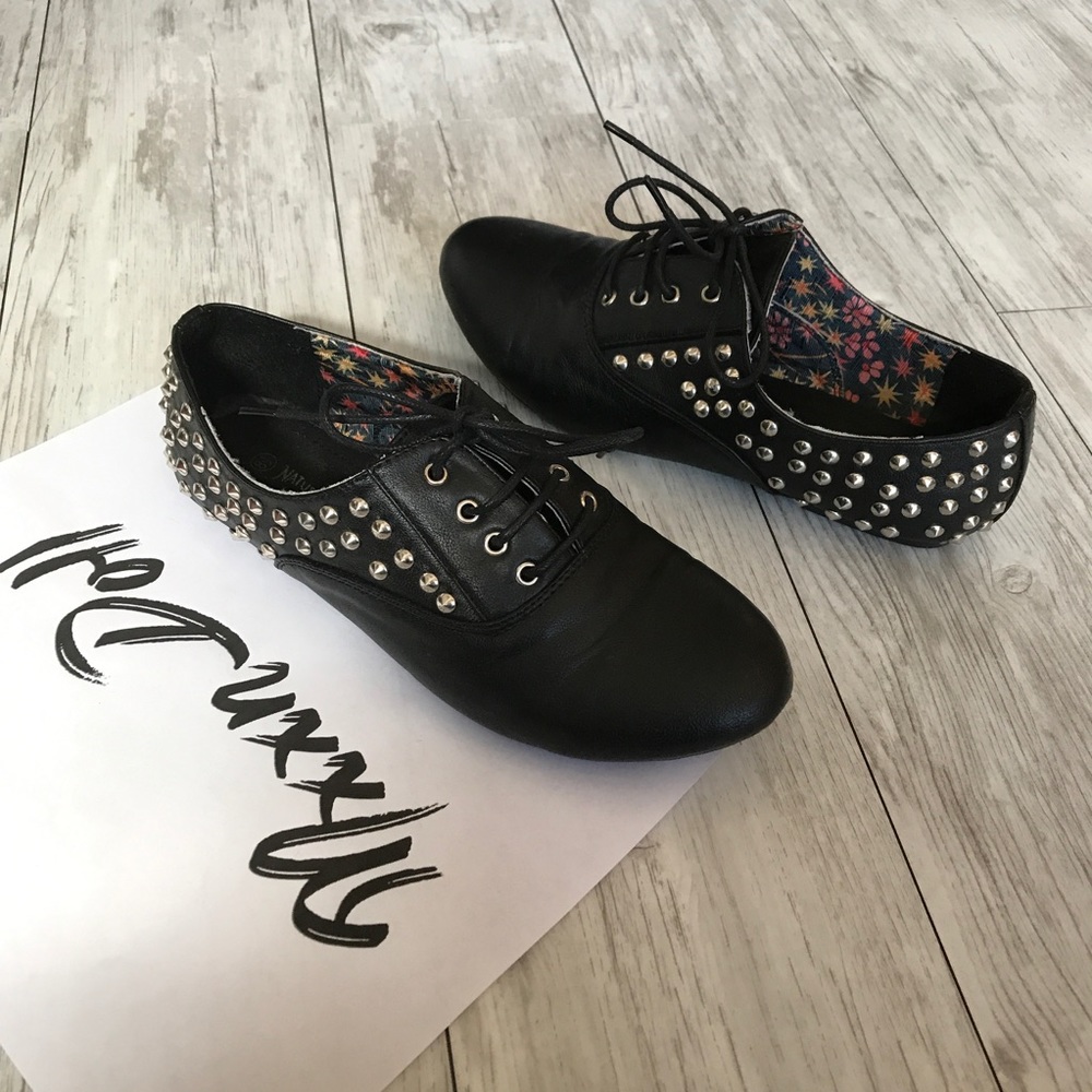 Studded oxfords